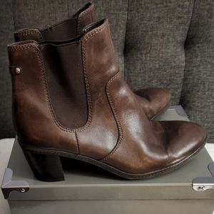 Anne Klein AKBUNTY Brown Leather Distressed Ankle Boots Booties SZ 11